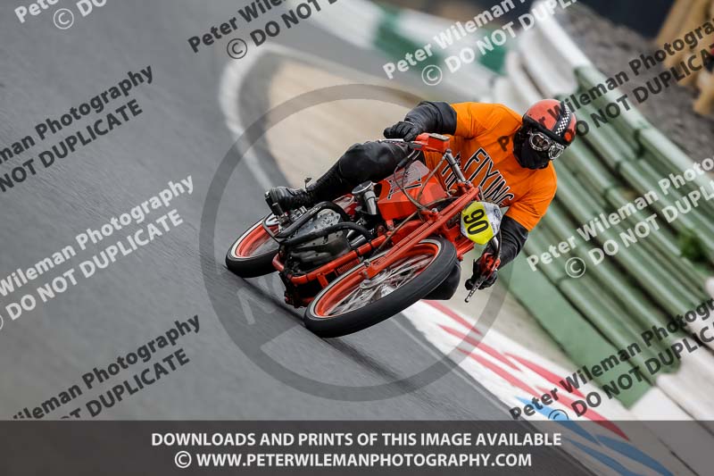 Vintage motorcycle club;eventdigitalimages;mallory park;mallory park trackday photographs;no limits trackdays;peter wileman photography;trackday digital images;trackday photos;vmcc festival 1000 bikes photographs